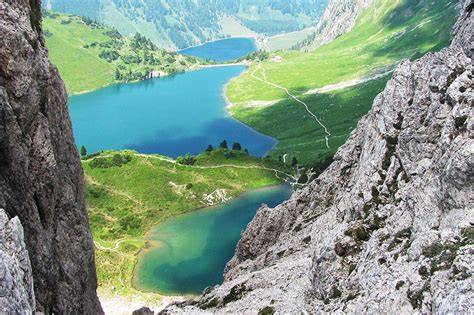 Vilsalpsee et Traualpsee vus des montagnes