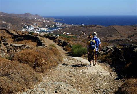 Randonnée archéologique à Kythnos