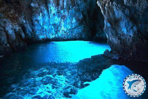 Snorkeling dans la Grotte Bleue du Monténégro