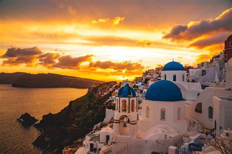 Caldeira de Santorin et coucher de soleil