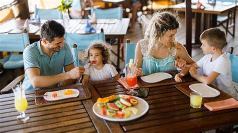 famille restaurant jeux enfants lac