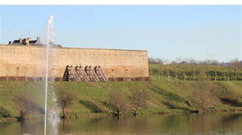 Étangs de Torigny-les-Villes et mur Grimaldi