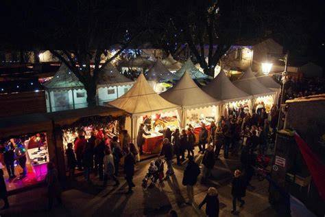 Marché de Noël d’Innsbruck sous la neige
