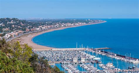 Plage de Castelldefels et sports nautiques