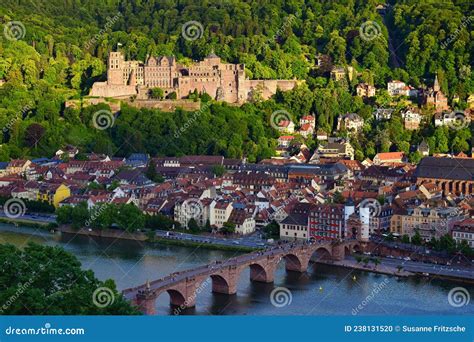 Château d’Heidelberg dominant le Neckar