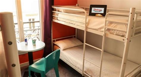 Vintage Hostel Gare du Nord façade