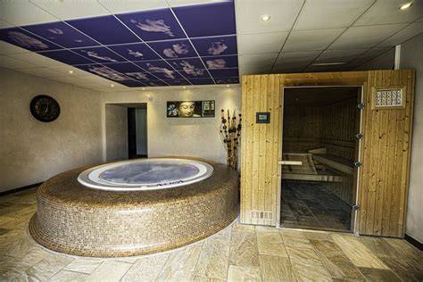 Sauna hammam et bassin balnéo du Spa