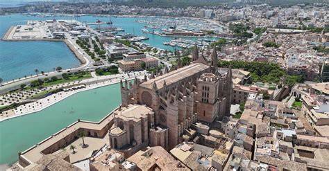Port de Palma et cathédrale vue mer