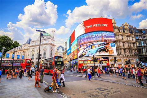 Piccadilly Circus et Piccadilly Backpackers Londres