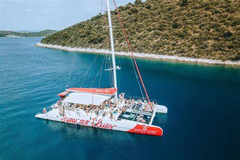 Catamaran rapide vers Hvar