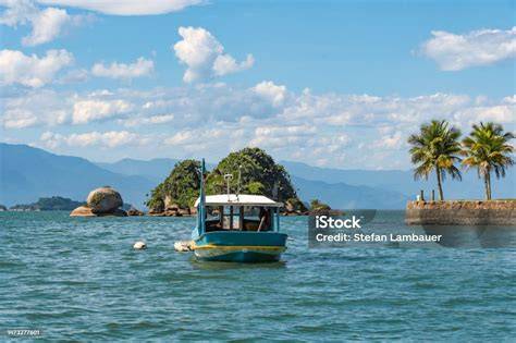 Baie de Paraty vue depuis bateau