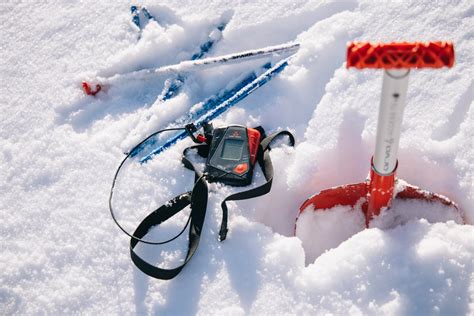 Équipement de ski de randonnée DVA pelle sonde