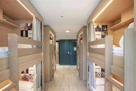 Équipements d’un dortoir d’hostel