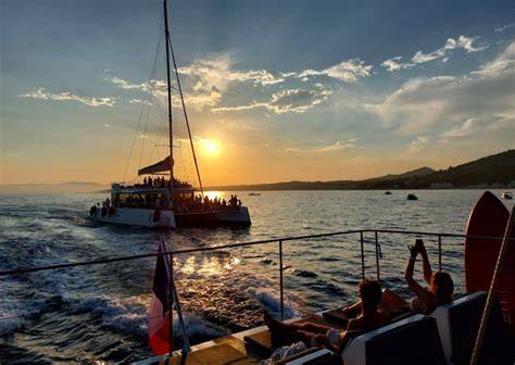 mariage catamaran coucher soleil Côte Azur