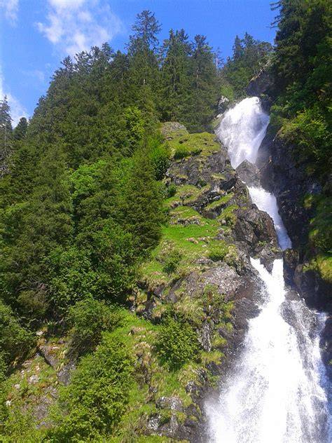 Cascade d’Acquacheta et plateau de Romiti