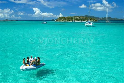 Tobago Cays lagon corail tortues catamaran