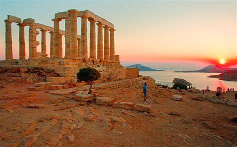 Temple de Poséidon au coucher du soleil