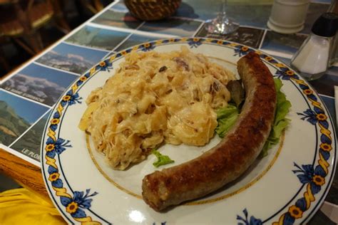 truffade saucisse spécialité du Cantal