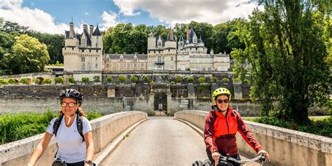 Vélo devant les châteaux de la Loire