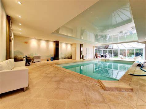 Appartement avec piscine intérieure à Serris