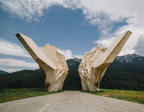 Monument de Tjentište vallée des héros