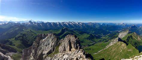 Chaîne des Aravis vue du Grand-Bornand