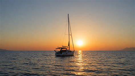 Coucher soleil baie Carthagène voilier