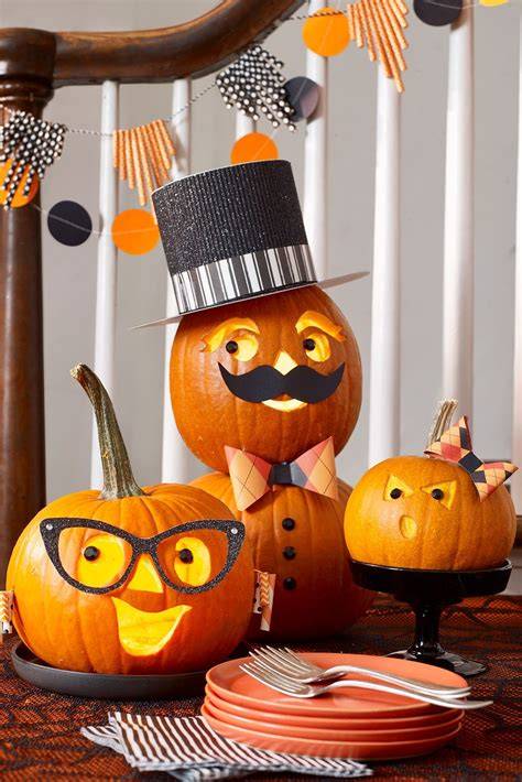 Décor d’Halloween avec citrouilles
