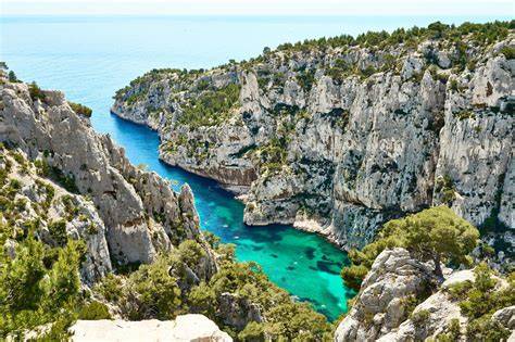 Calanques de l’Estérel entre mer et montagne