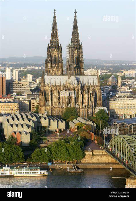 Cathédrale de Cologne et vieille ville