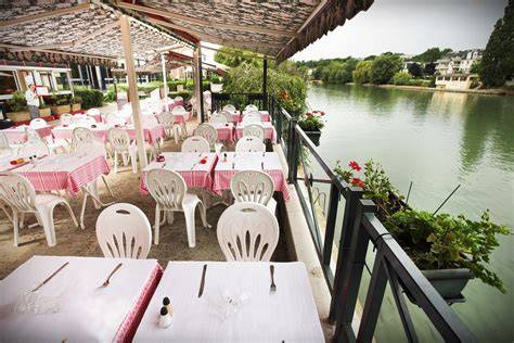 Restaurant en bord de Marne à Montévrain