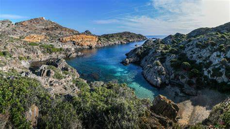 Falaises et criques du Cap de Creus