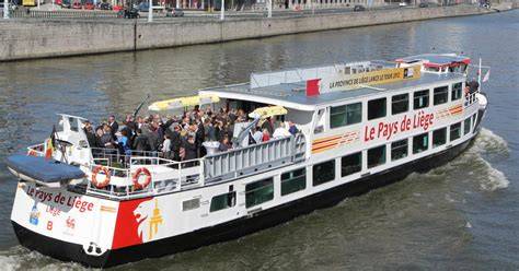 bateau de croisière sur la Meuse à Liège