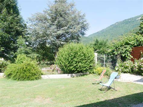 Gîte avec jardin et barbecue à Castillon-la-Bataille
