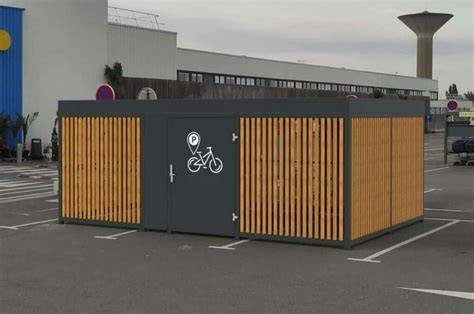 Abri sécurisé pour vélos avec espace réparation