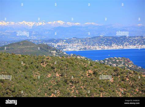 Vue sur la baie de Cannes depuis Tanneron