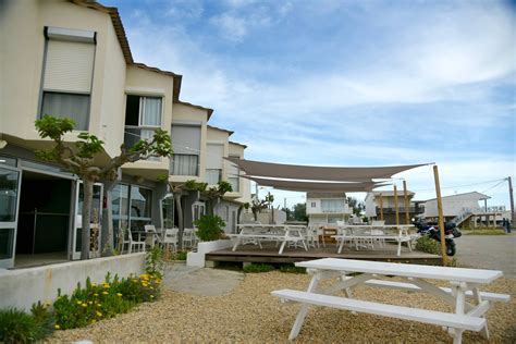 Hôtel face à la marina de Gruissan