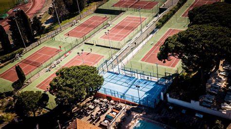 Courts de tennis et padel à Milano Marittima