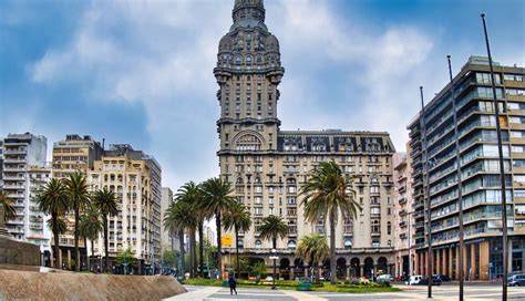 Montevideo Ciudad Vieja ramblas Rio de la Plata