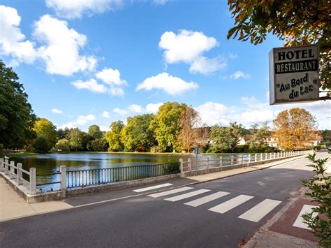 Hôtel au bord du lac à Saint-Rémy