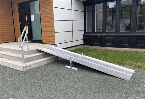 Rampe d’accès fauteuil roulant autocar