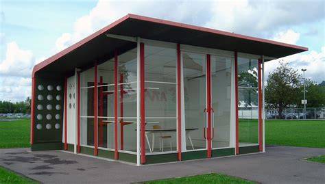 Ancienne station-service Jean Prouvé reconvertie