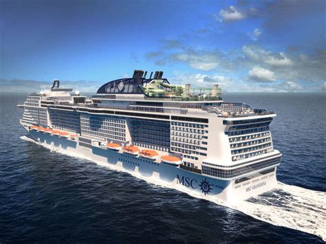 MSC Grandiosa vue extérieure en mer