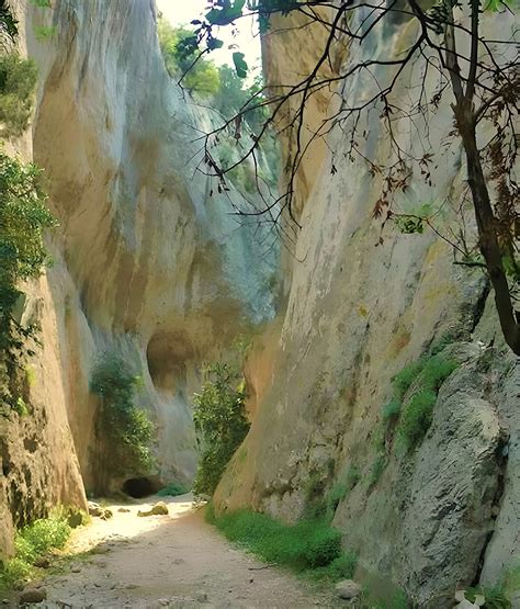 Passage étroit dans les gorges des Cahorros