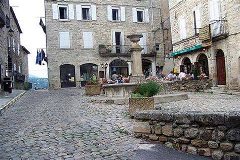 Village de Rosières en Ardèche méridionale