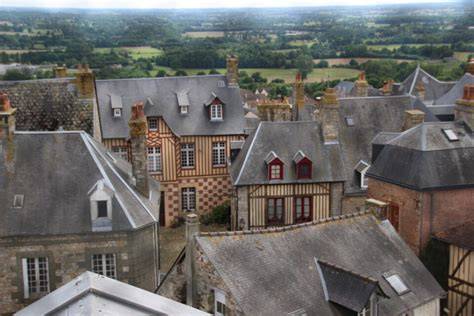 Domfront cité médiévale vue panoramique