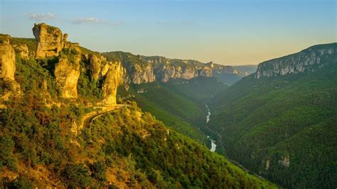Gorges du Tarn et paysages des Causses
