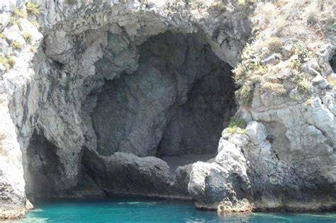 Isola Bella Taormine bateau Grotte Bleue