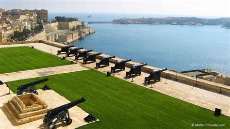 Upper Barrakka Gardens et Grand Harbour