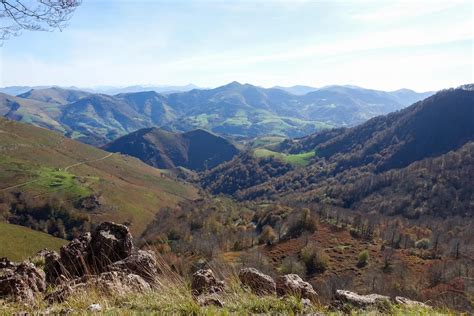 Vue sur Cozzano vallée et montagnes corses
